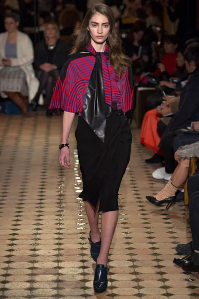 Look 22